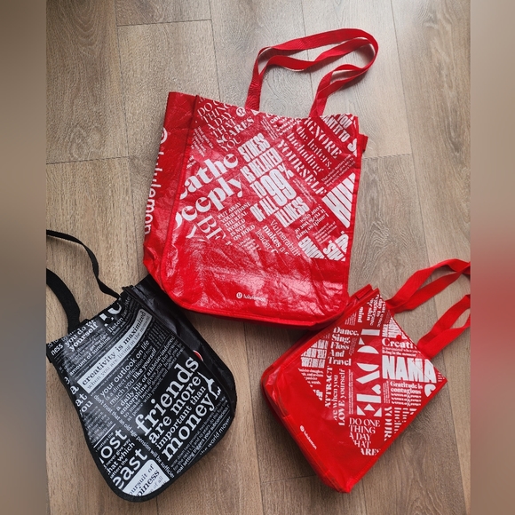 4/$45 - Lululemon reusable tote bags set of three - Picture 12 of 12